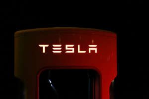 Read more about the article What’s next for Tesla? Deliveries Dropping in 1st Quarter