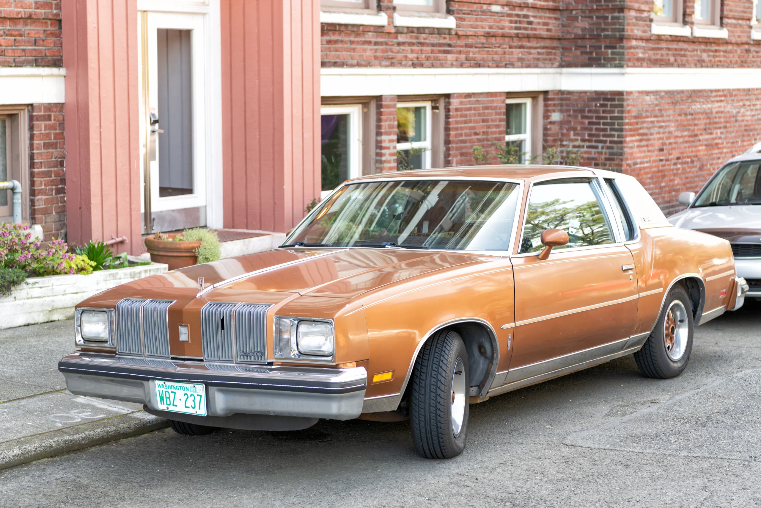 Classic car transport, Cadillac in Washington State